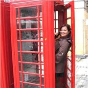 Profesora de inglés graduada con amplia experiencia en clases virtuales de todos los niveles y edades